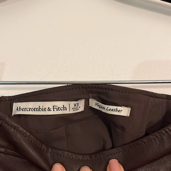 Abercrombie Vegan Leather Skirt XS - Picture 4 of 5